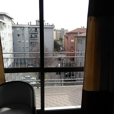 Dreambnb 5* מסטרה